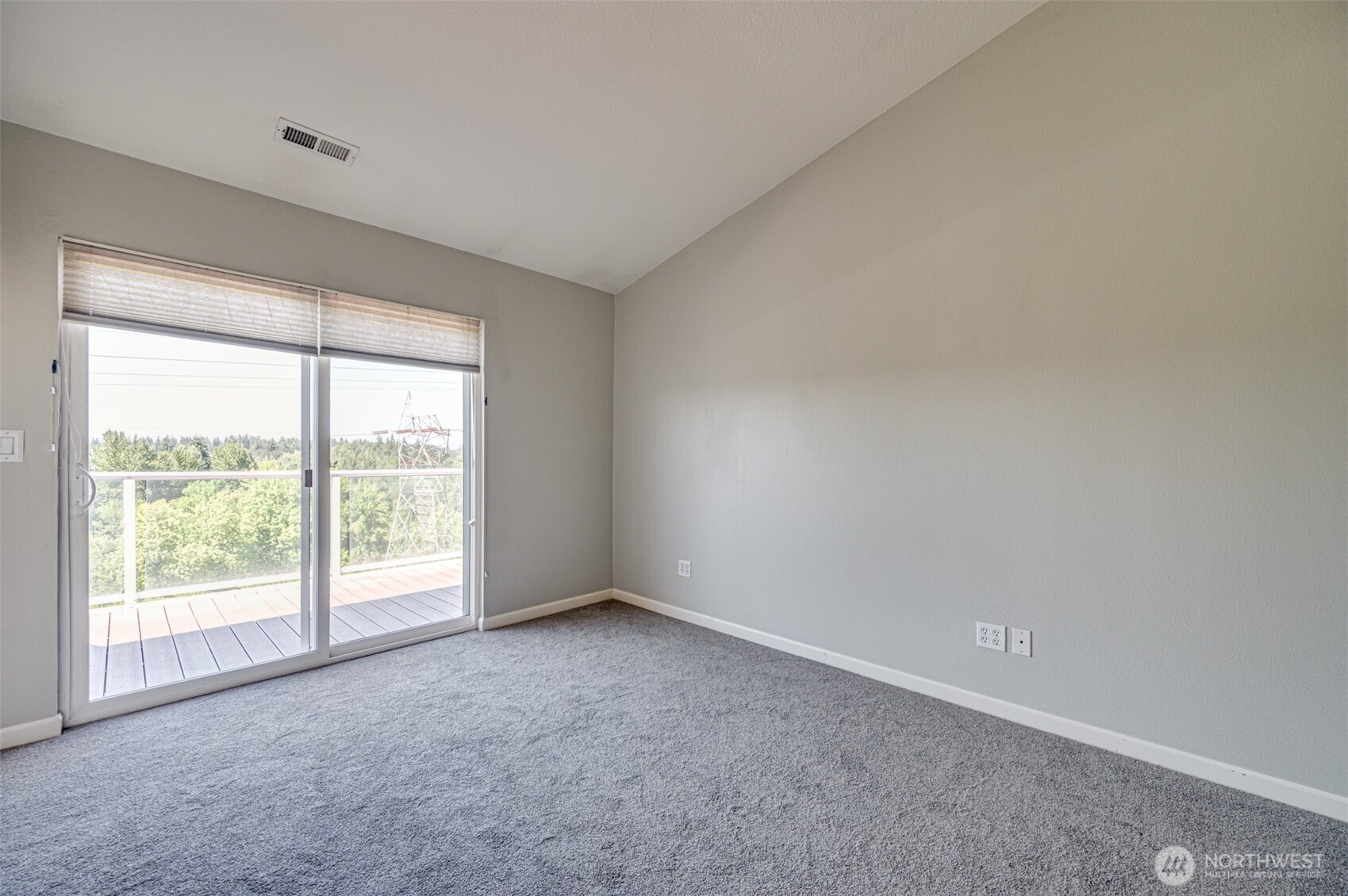8722 Ne 17th Street Property Photo 28