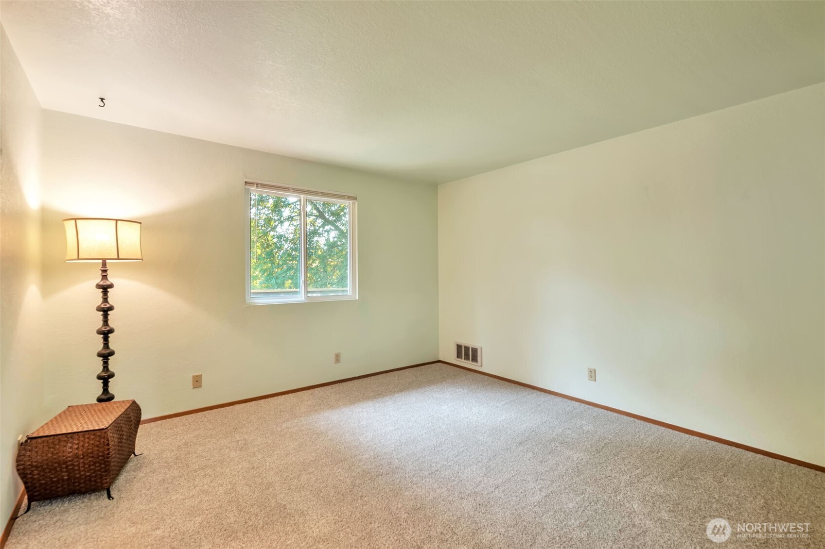 32007 Palace Court Property Photo 14