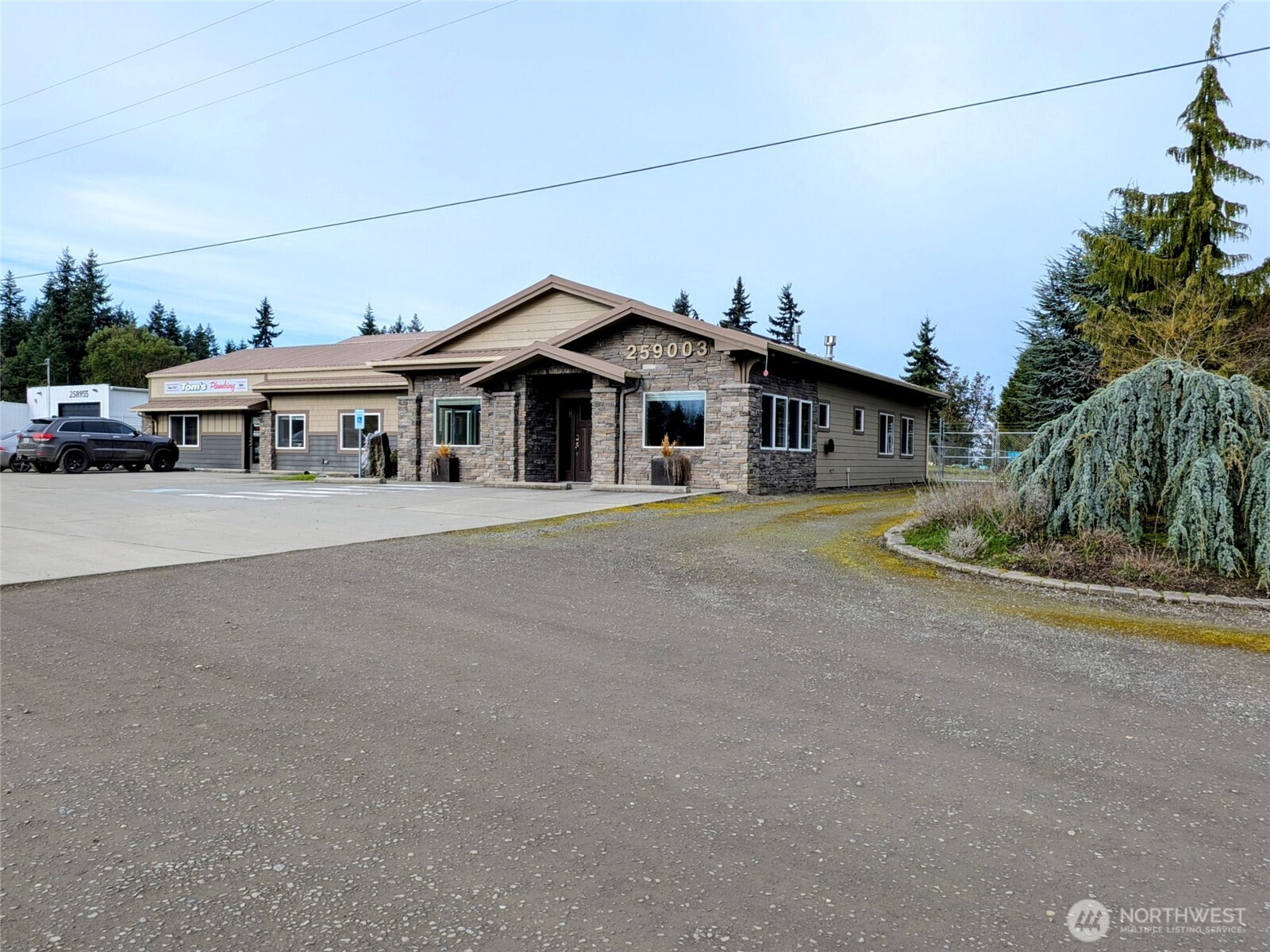 259003 Hwy 101 B Property Photo 3