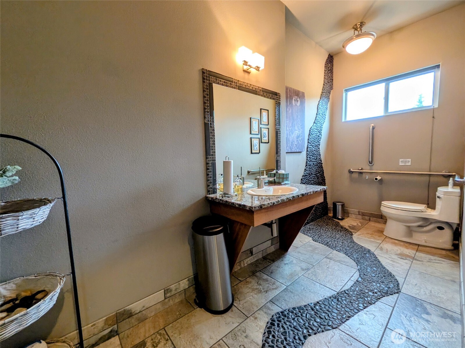 259003 Hwy 101 B Property Photo 22
