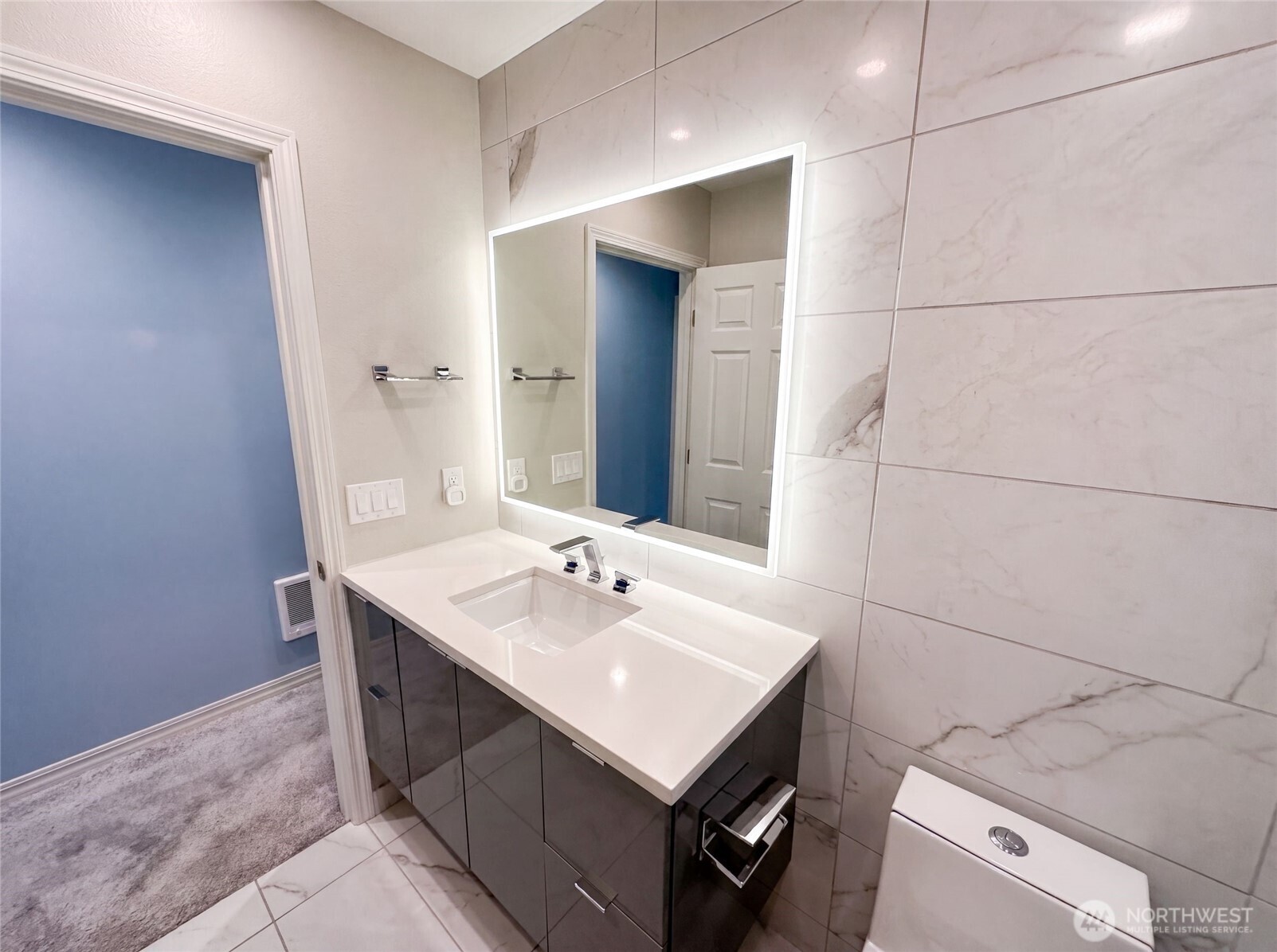 2325 Harbor Avenue B2 Property Photo 15