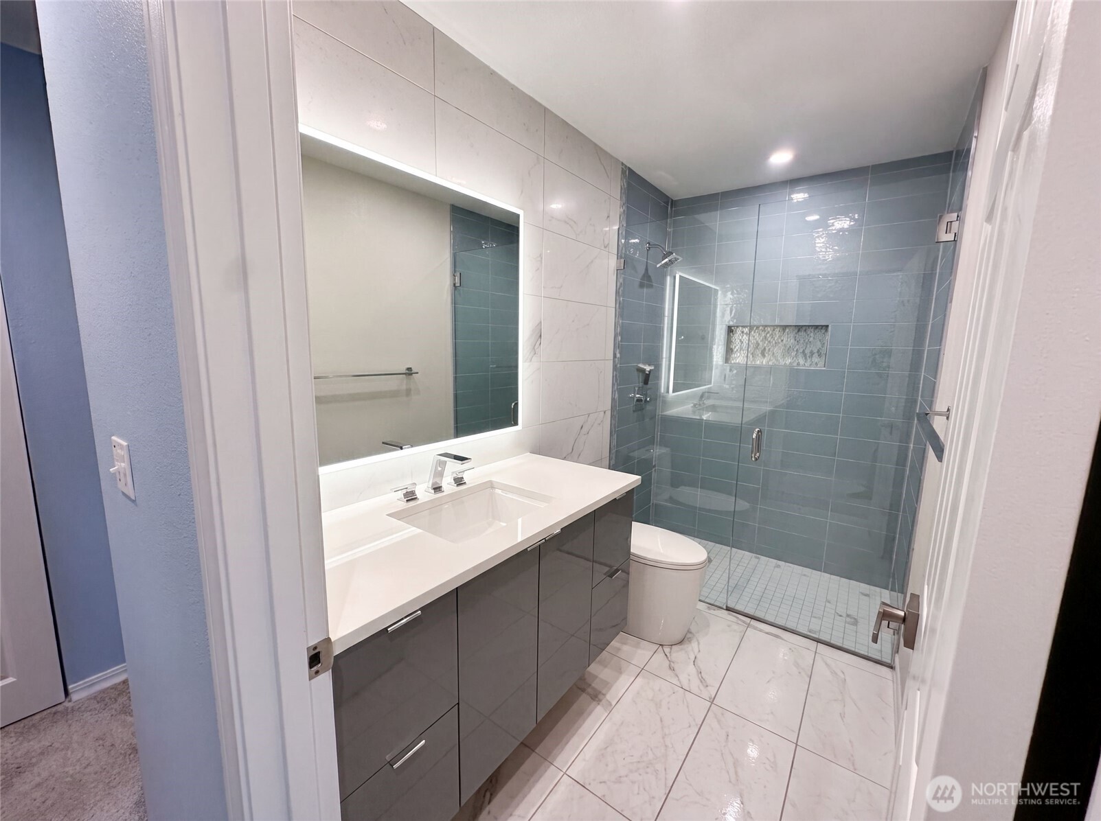 2325 Harbor Avenue B2 Property Photo 17