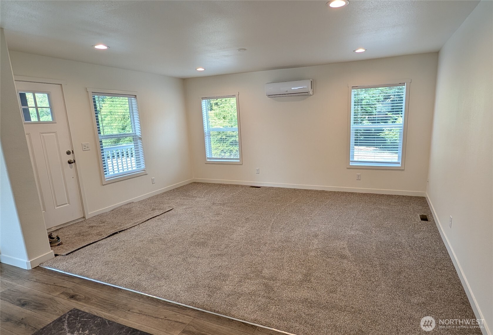 503 Nw Fir Property Photo 7