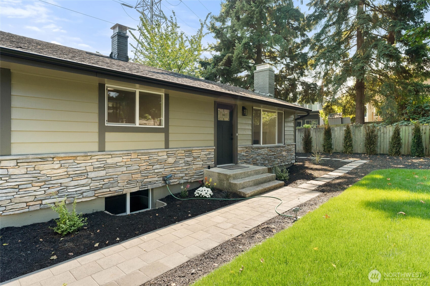 12215 Se 35th Street Property Photo 2