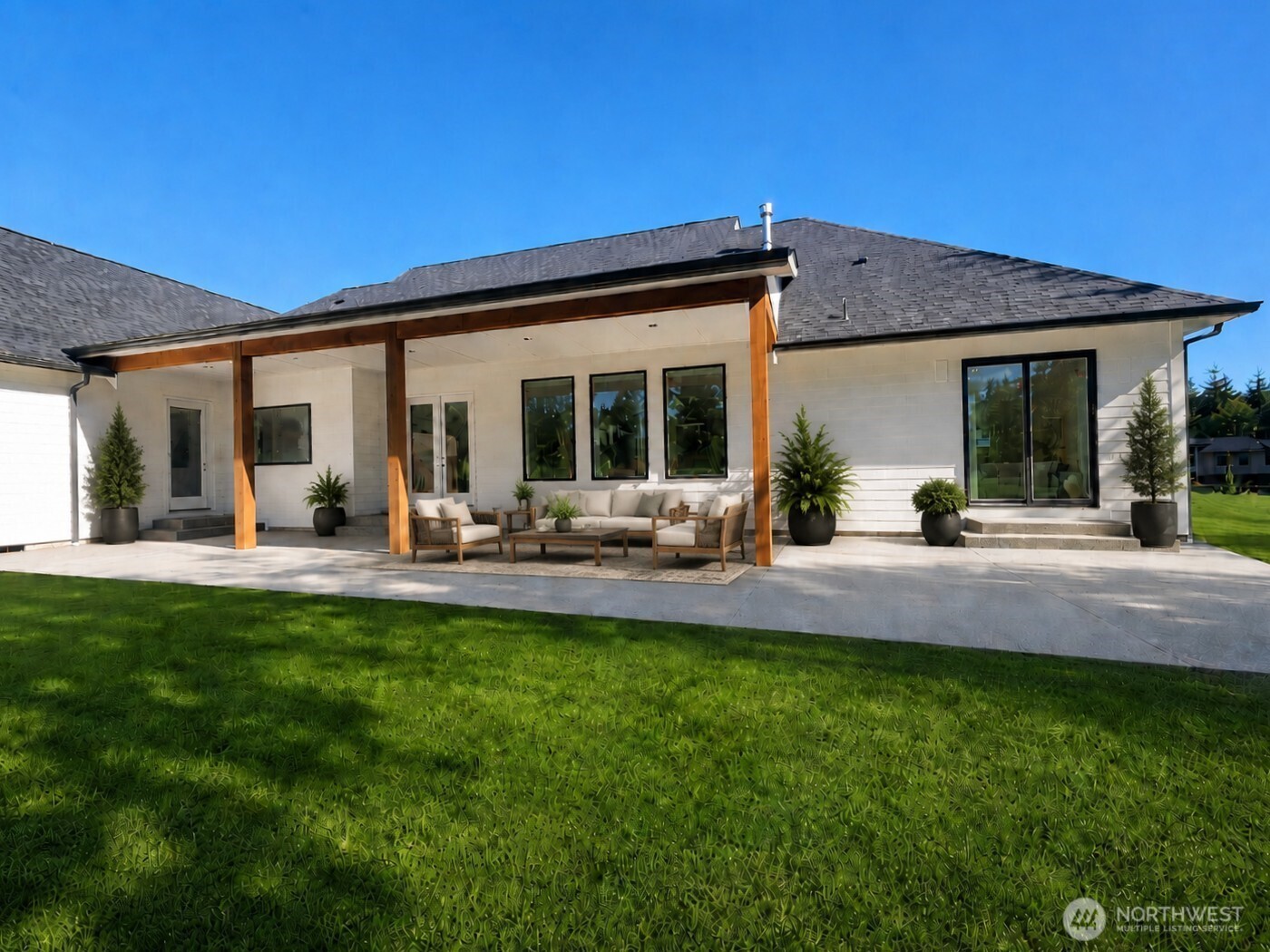6410 Shadow Creek Lane Property Photo 3