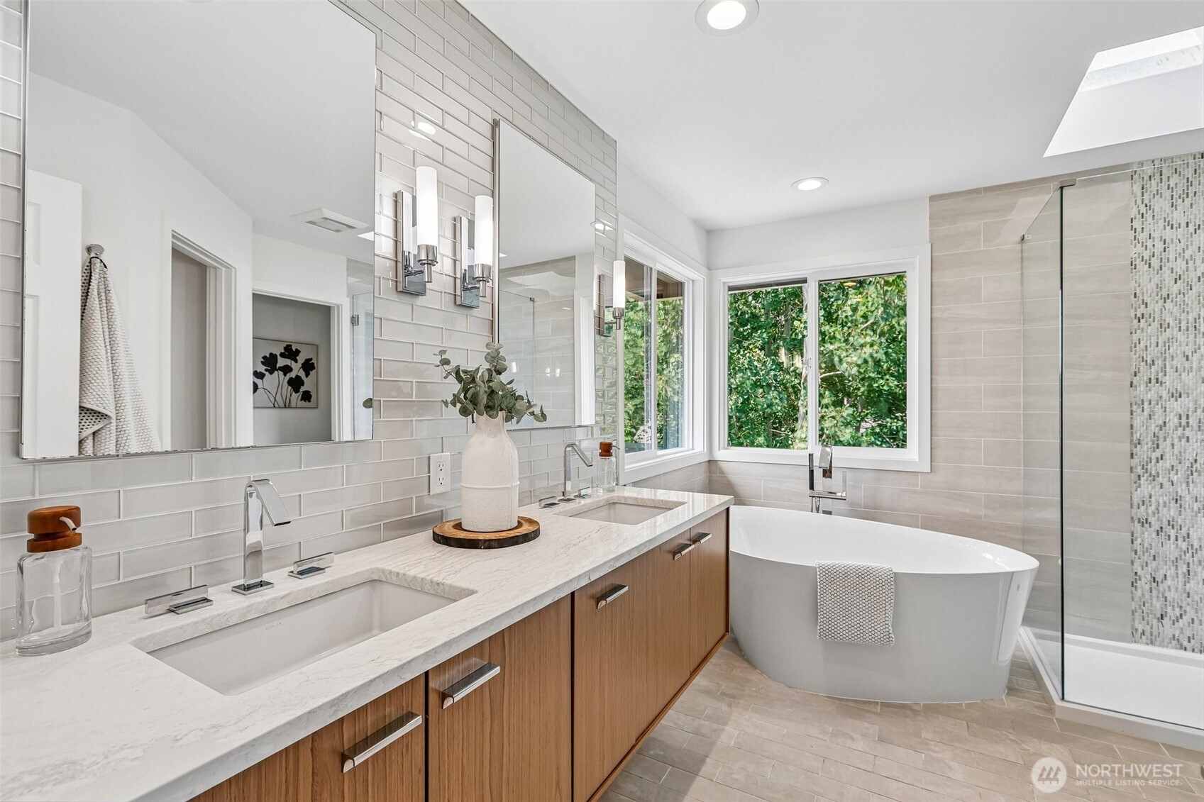 10530 Ne 119th Place Property Photo 10