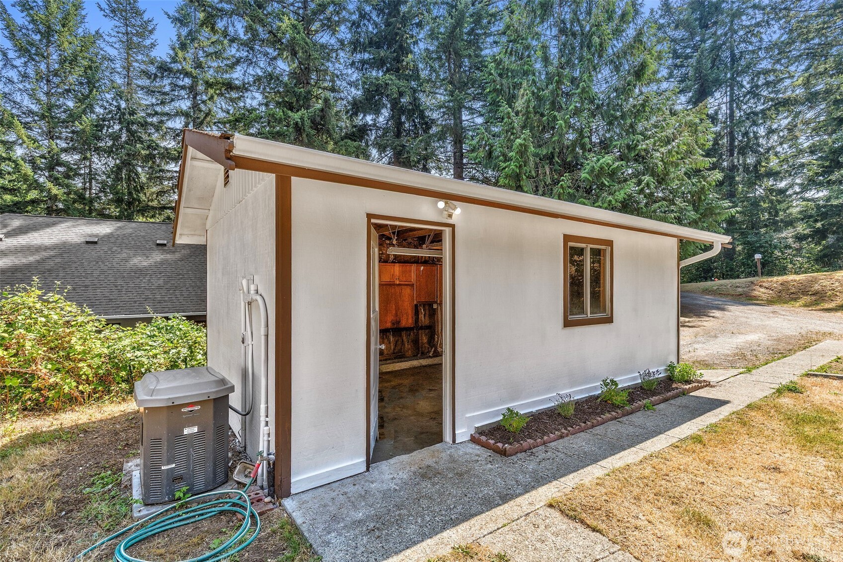 90 Ne Barbara Boulevard Property Photo 23