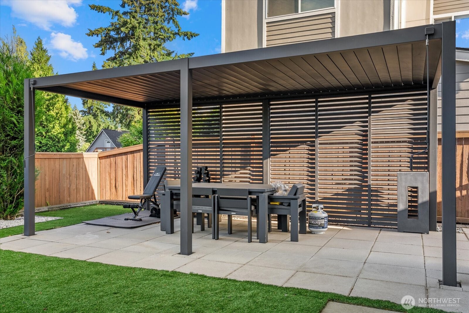 16914 1st Place Property Photo 33