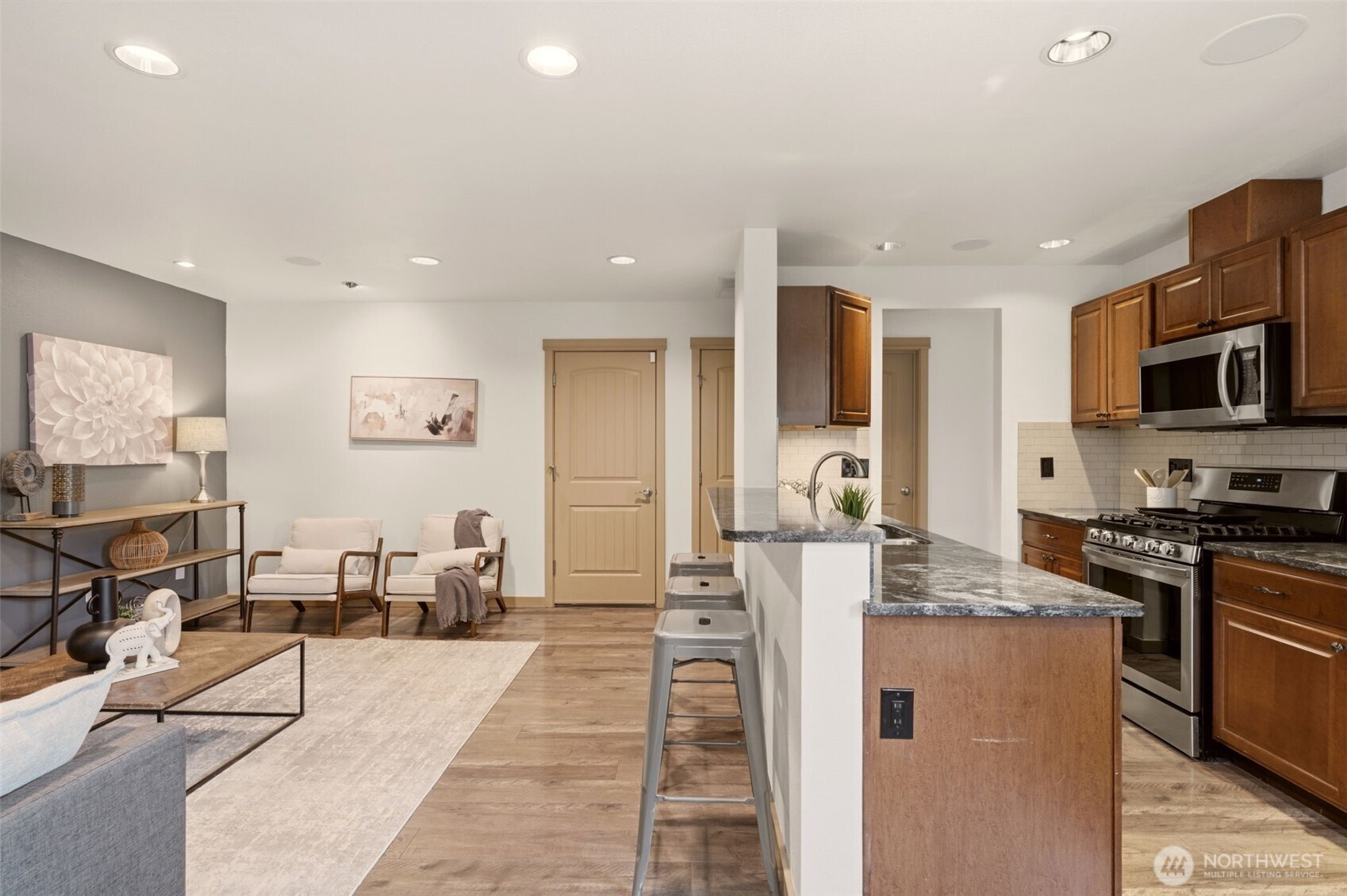 18811 103rd Avenue Property Photo 4