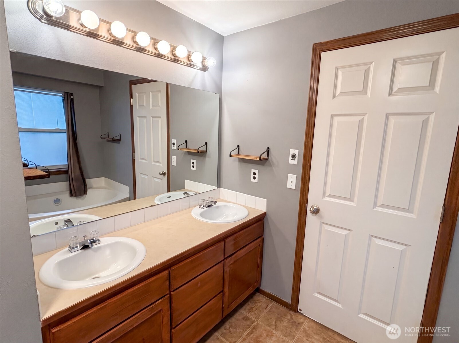 4919 106th Street Property Photo 29