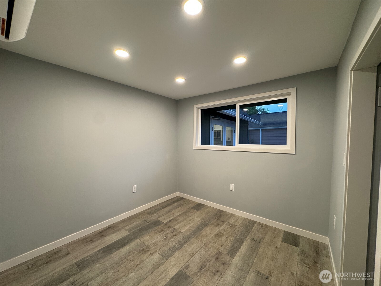 5523 S Leo Street Property Photo 19