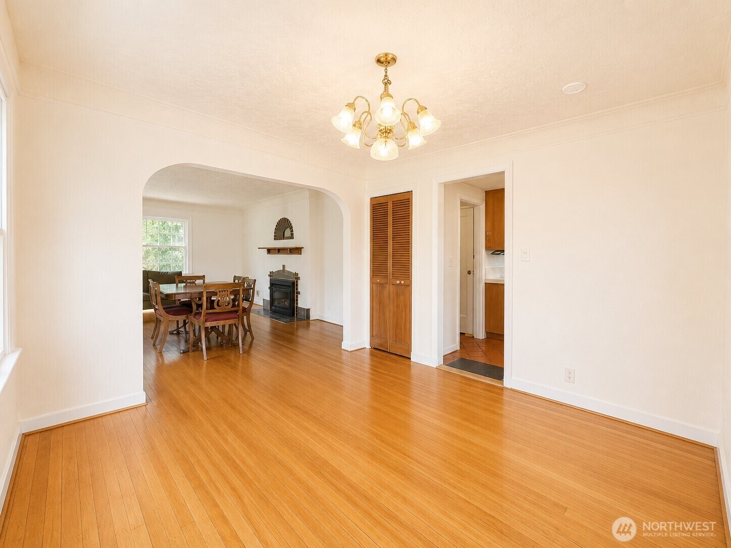 11711 82nd Avenue Property Photo 4