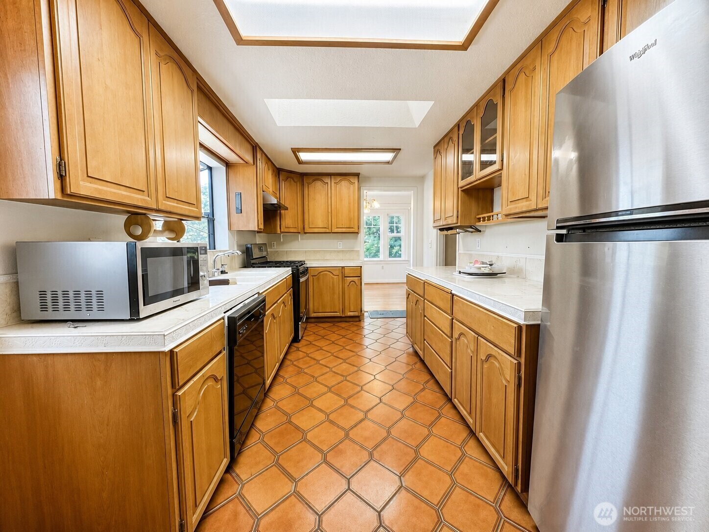 11711 82nd Avenue Property Photo 6