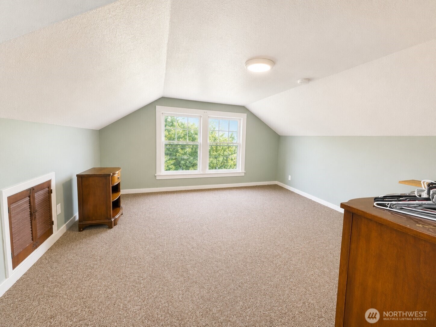11711 82nd Avenue Property Photo 10