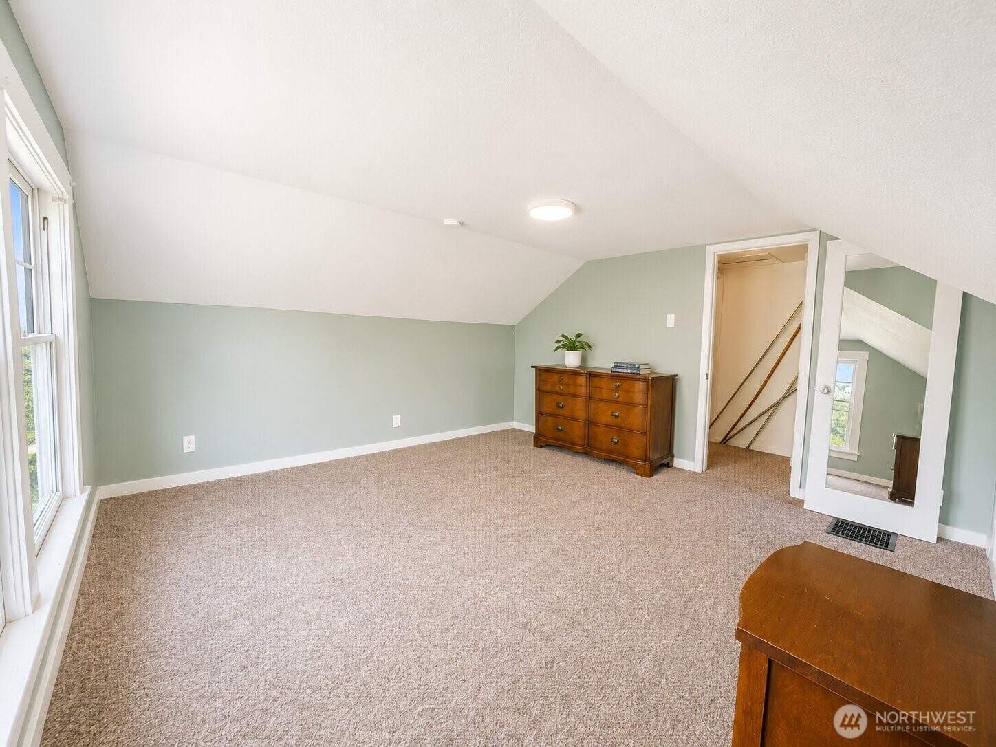 11711 82nd Avenue Property Photo 11