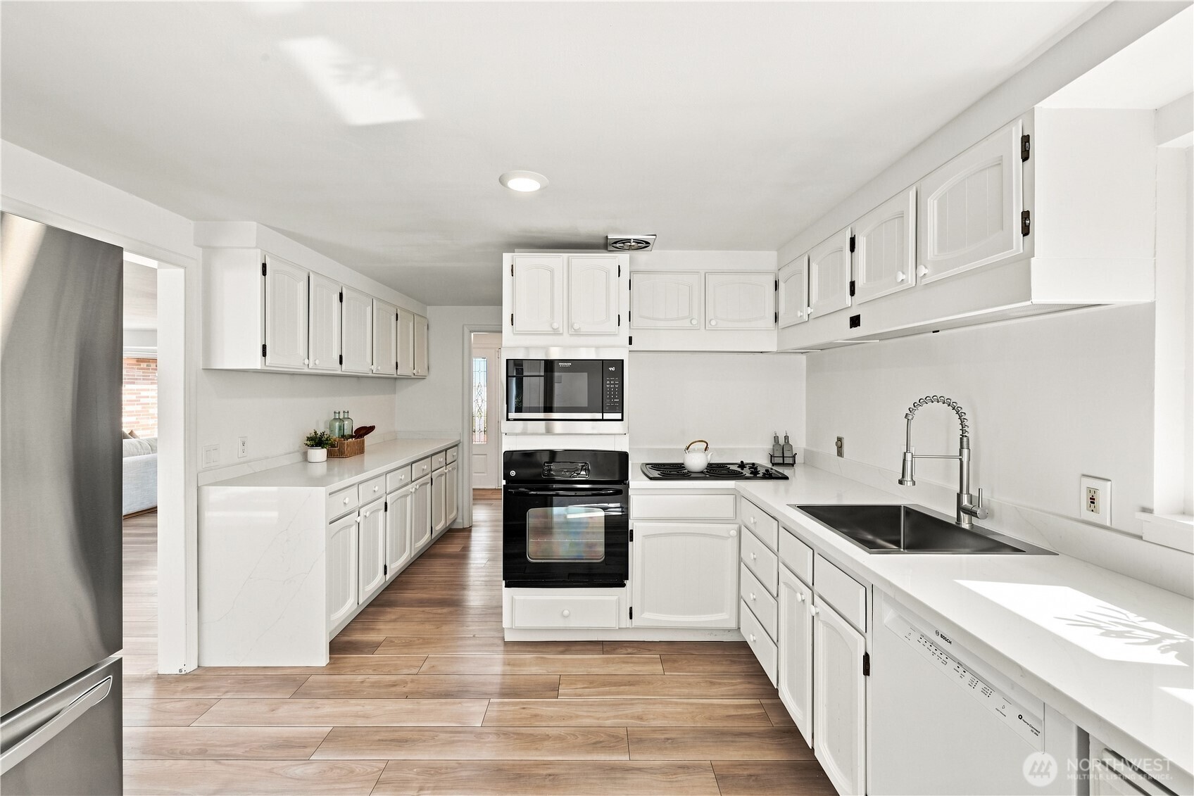 9810 Vineyard Crest Property Photo 11