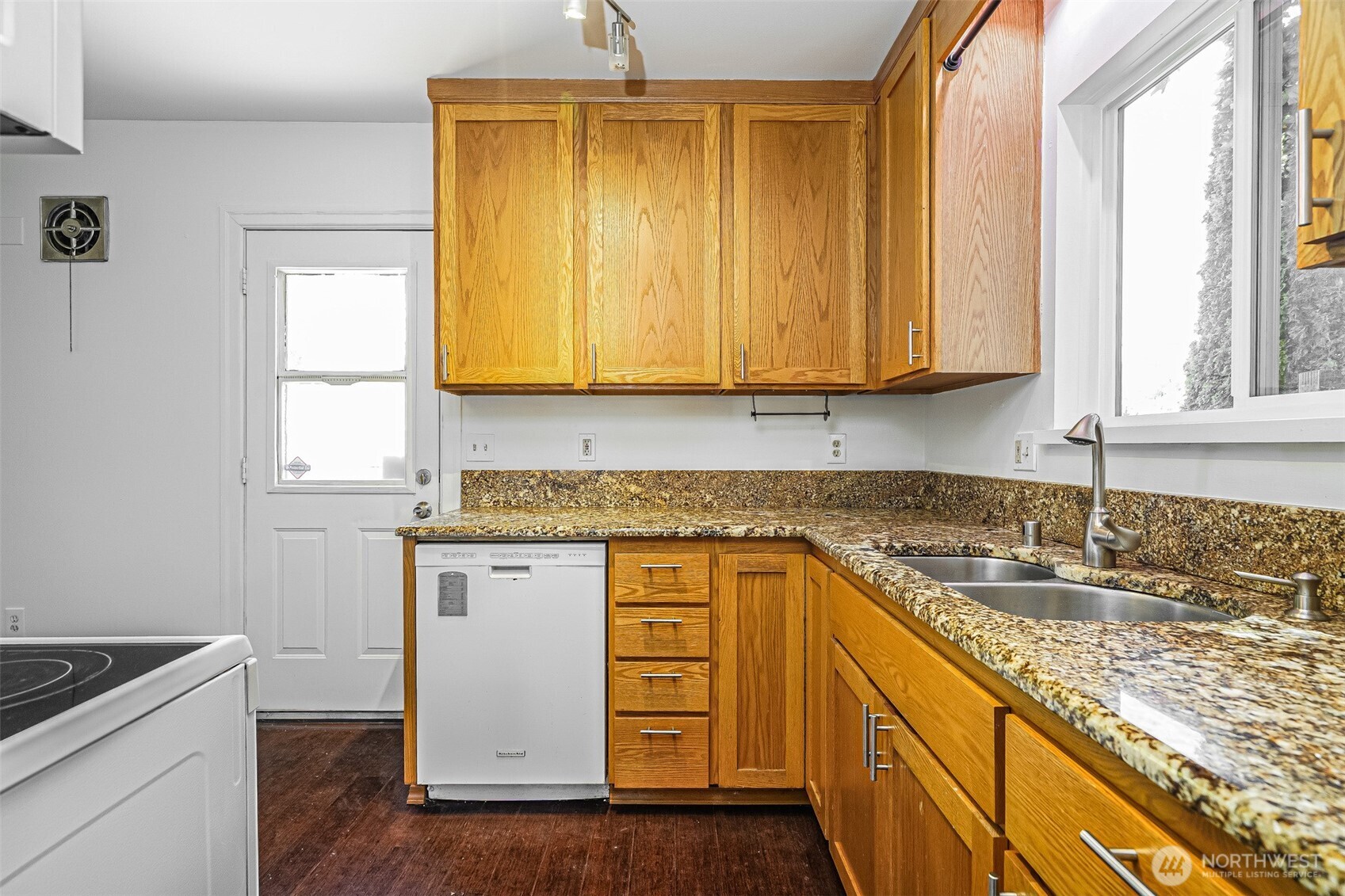 3627 Monroe Street Property Photo 2