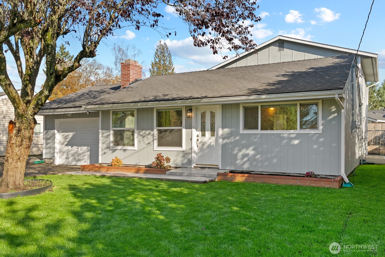 7221 S Sheridan Avenue Property Photo 3