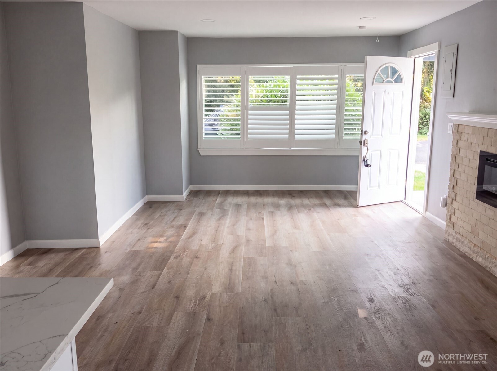 532 7th Street Property Photo 3