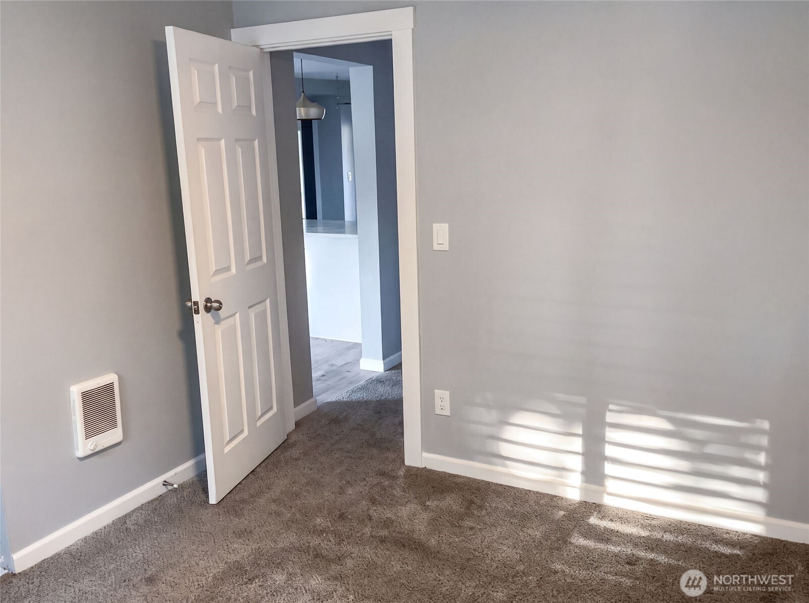 532 7th Street Property Photo 4