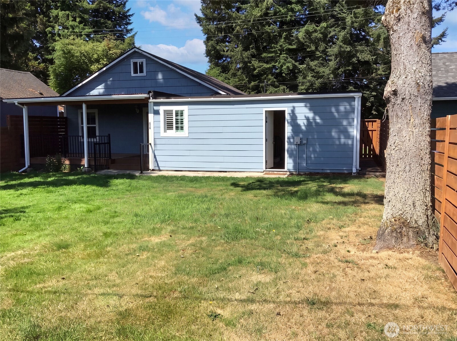 532 7th Street Property Photo 5