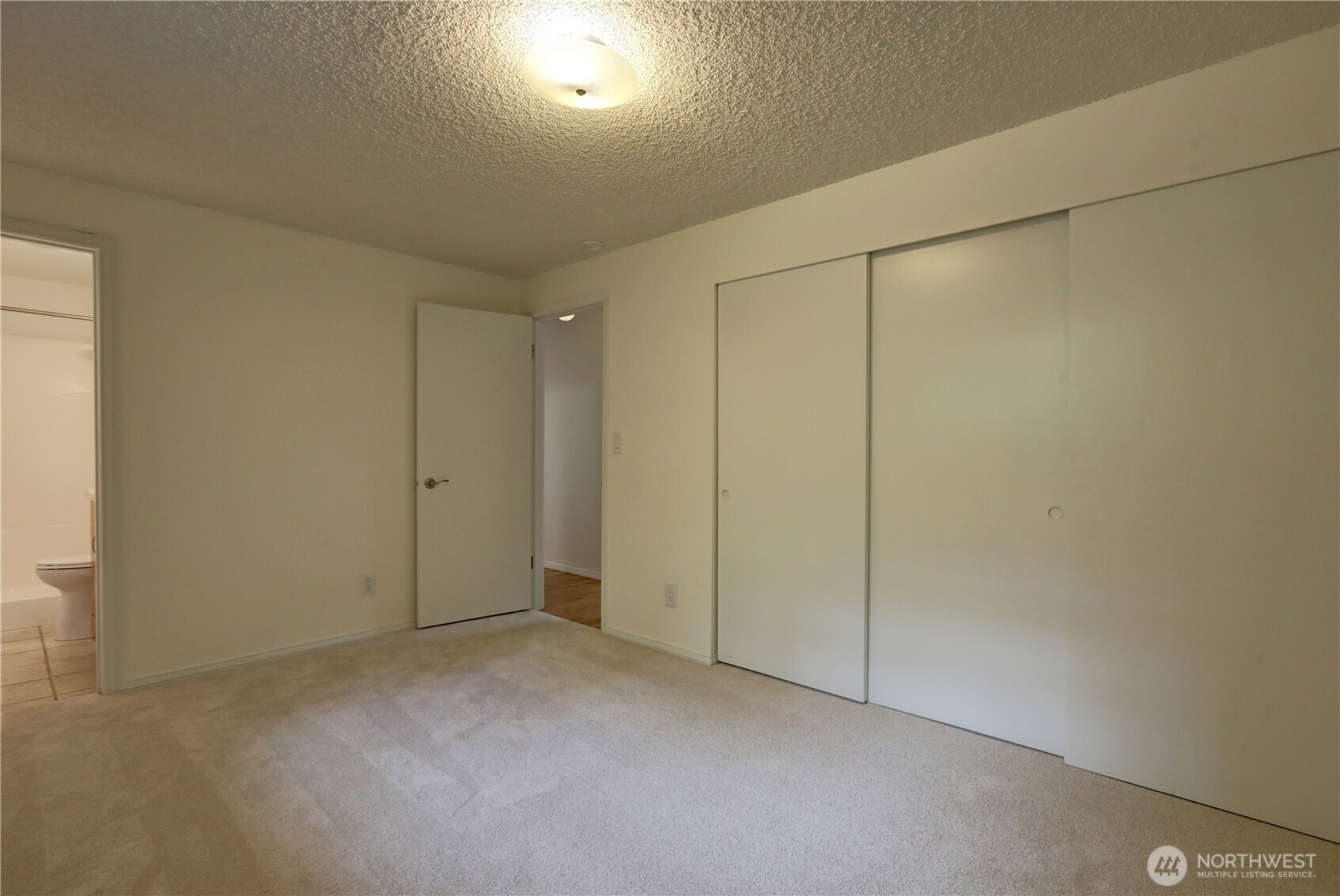 2327 248th Avenue Property Photo 8