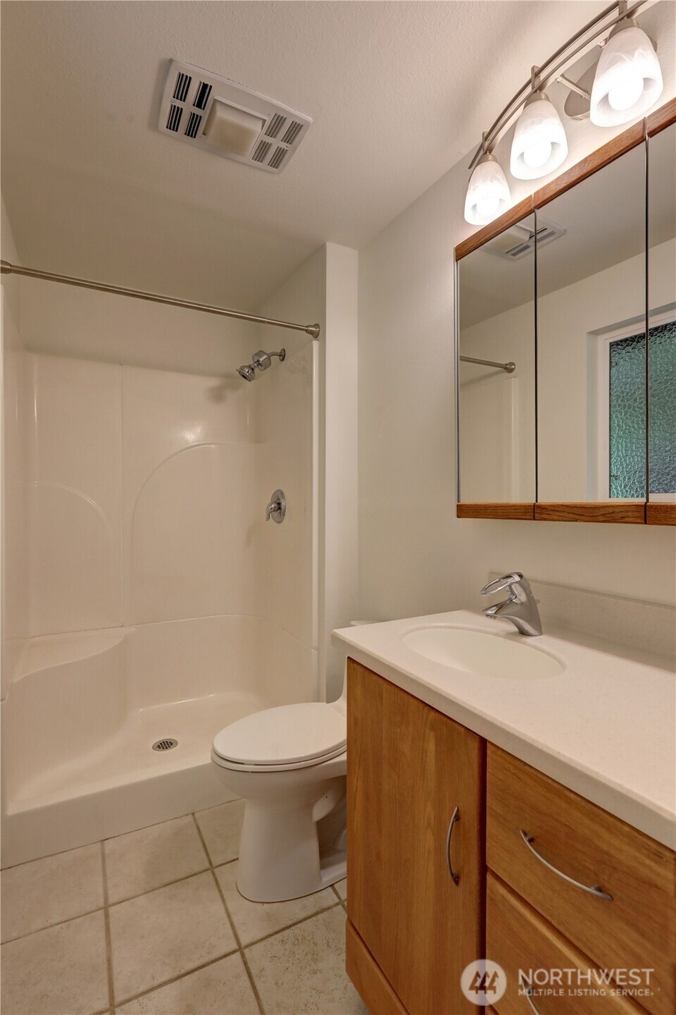 2327 248th Avenue Property Photo 9