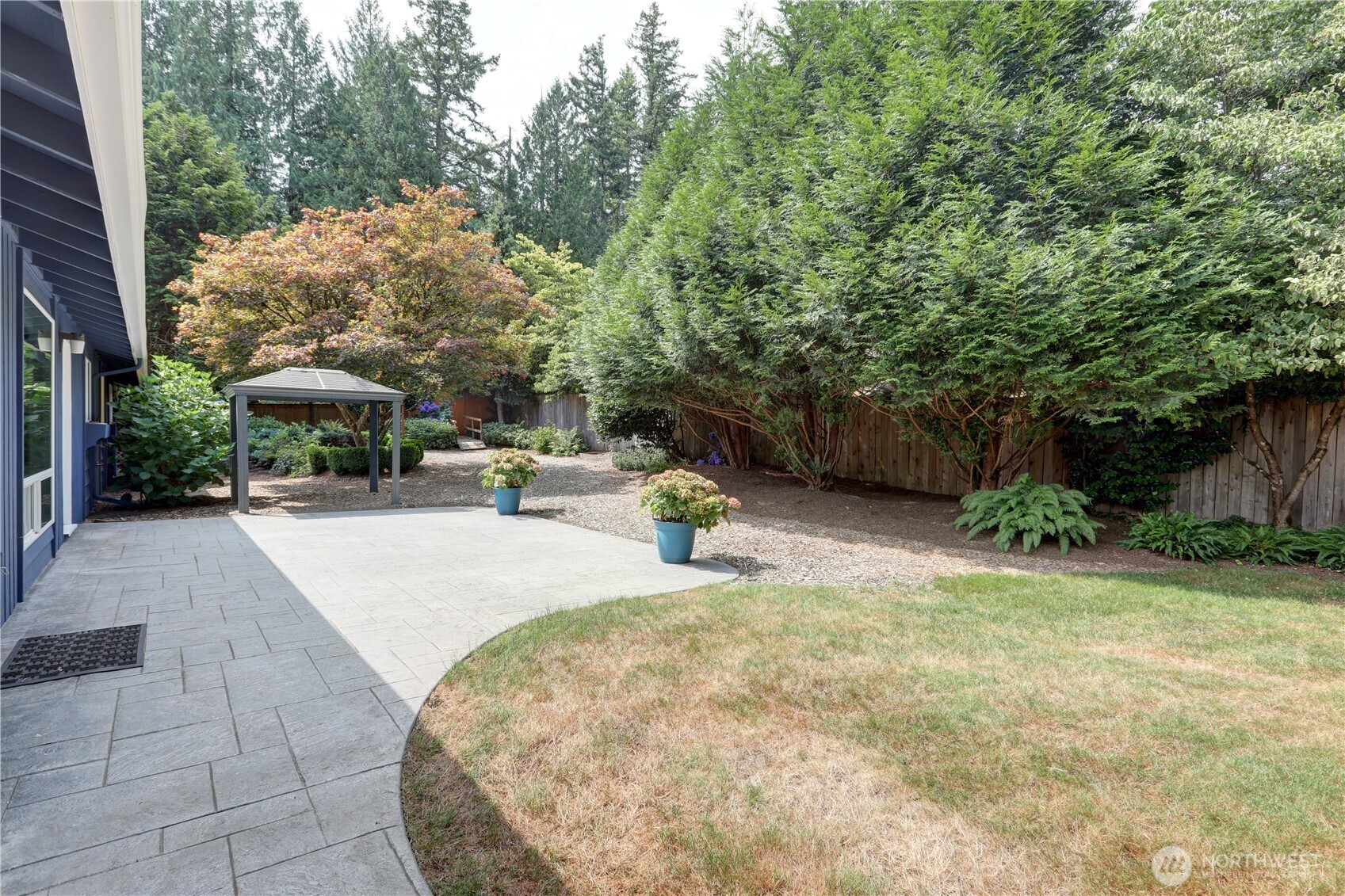 2327 248th Avenue Property Photo 17