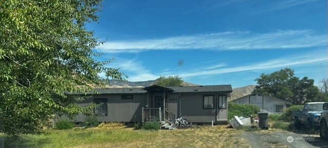 5703 Evergreen Drive Property Photo 3