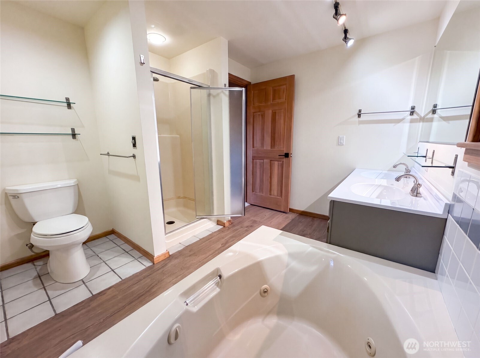 4510 244th Street Property Photo 14