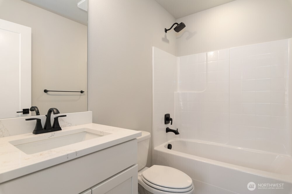 6609 S 128th Street Property Photo 26
