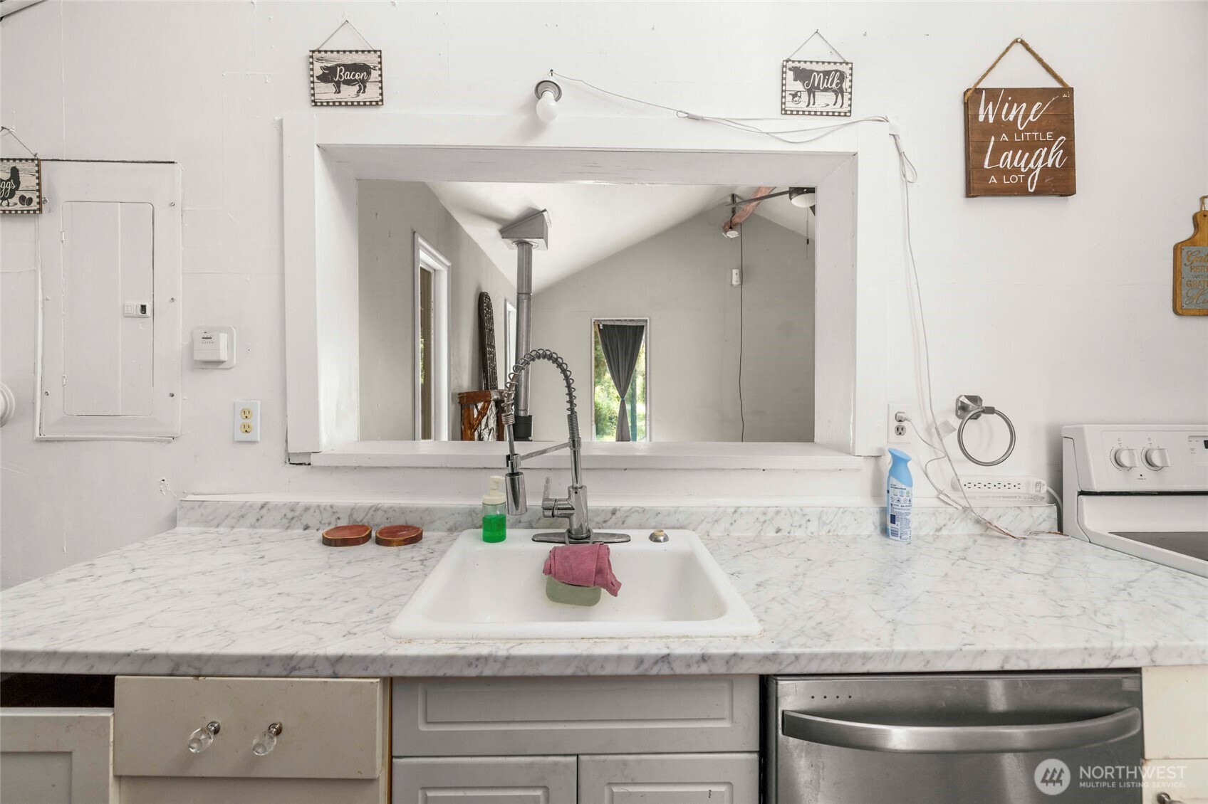 14784 Mountain View Lane Property Photo 8