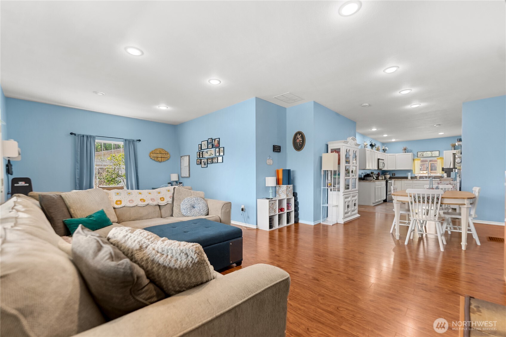 765 3rd Avenue Property Photo 10