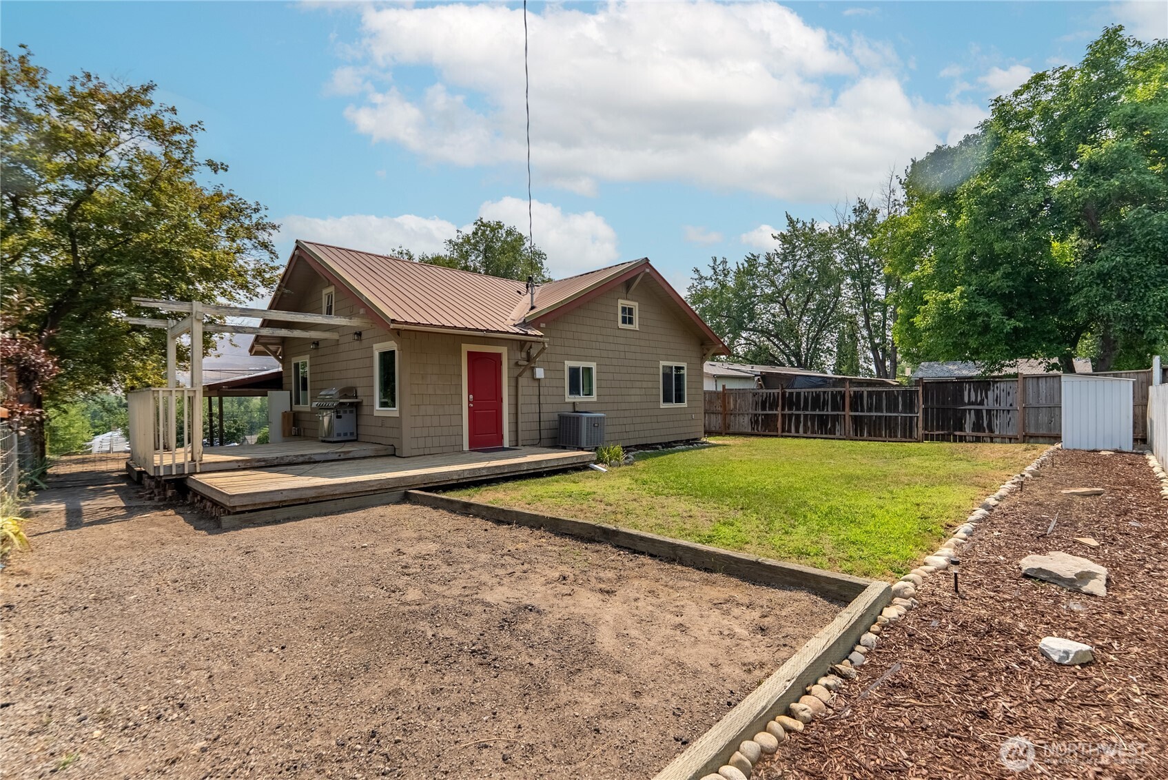 765 3rd Avenue Property Photo 39