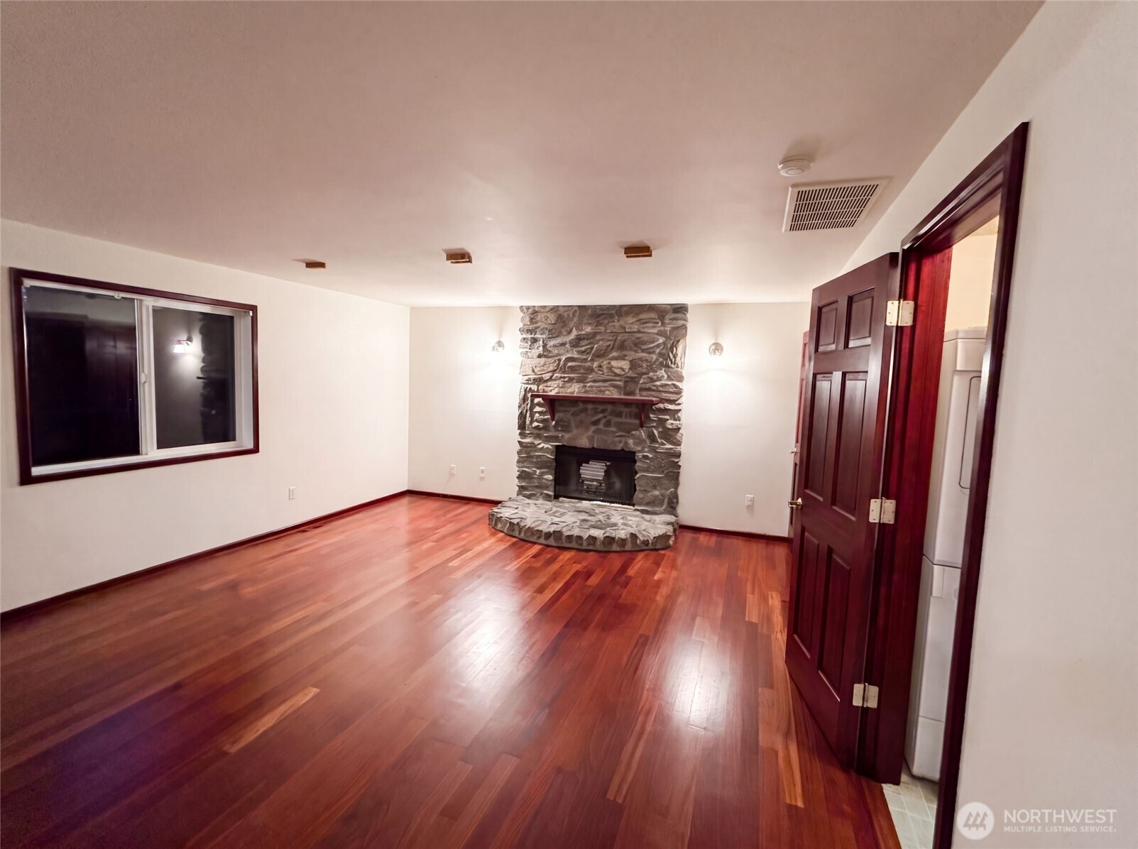 12531 81st Place Property Photo 3