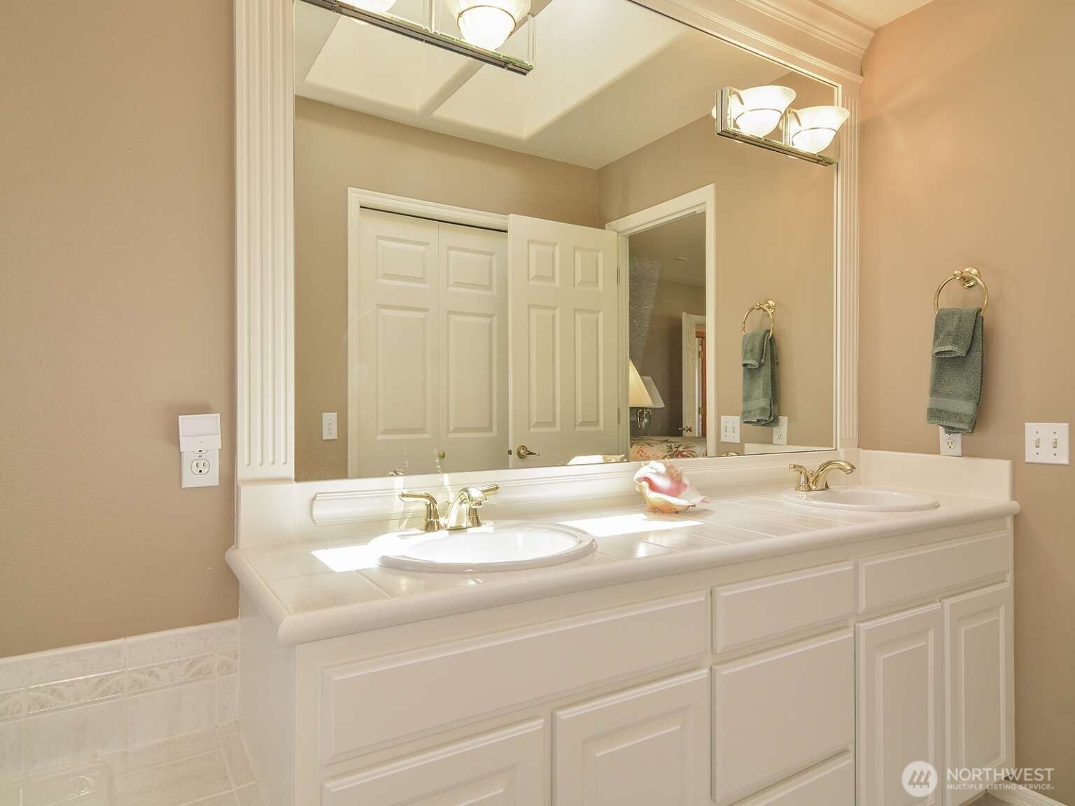 1919 243rd Place Property Photo 22