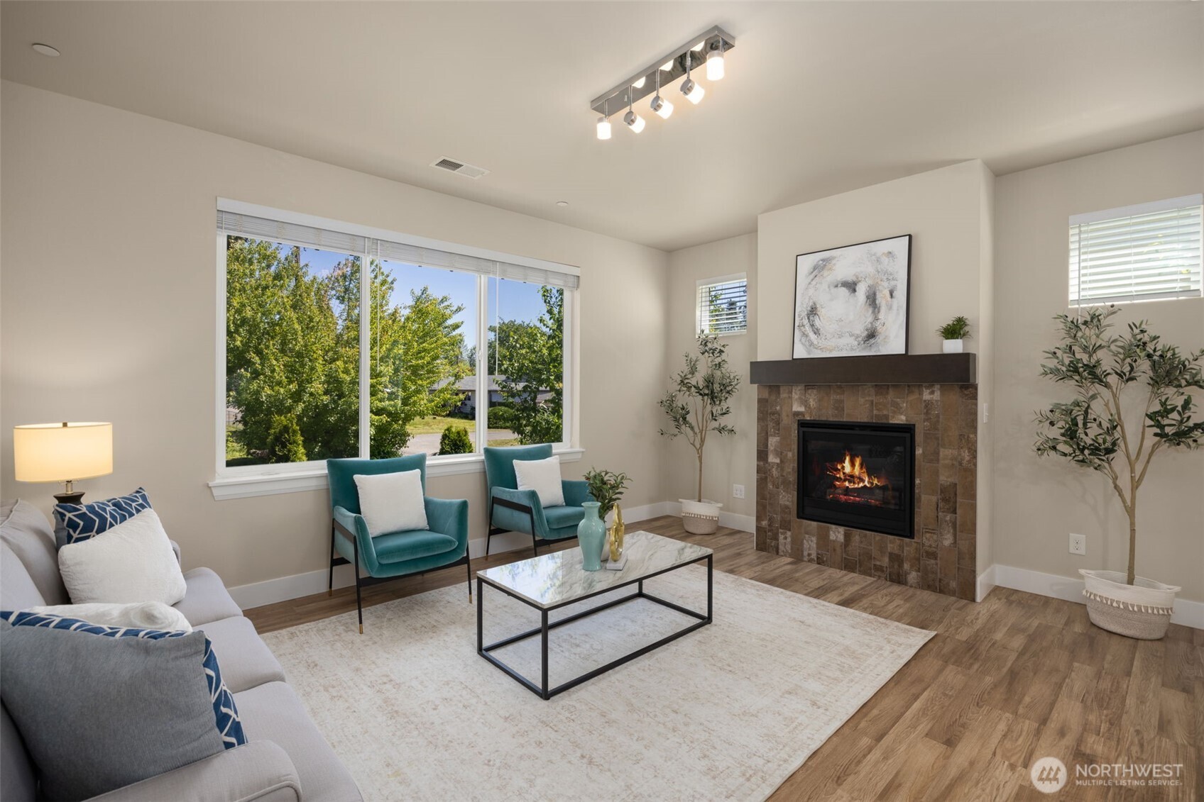 14805 16th Avenue Property Photo 4