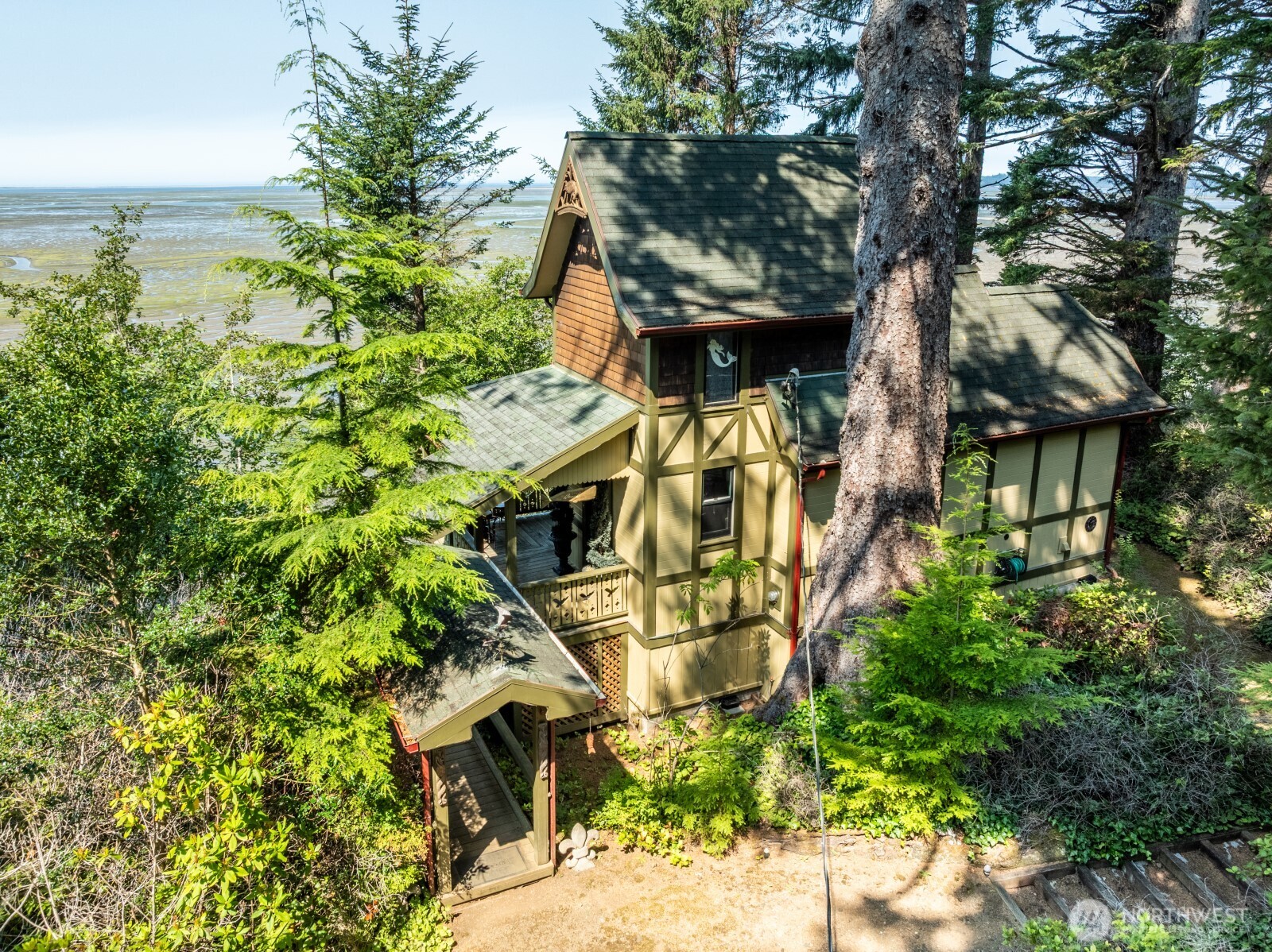 7363 State Route 101 Property Photo 5