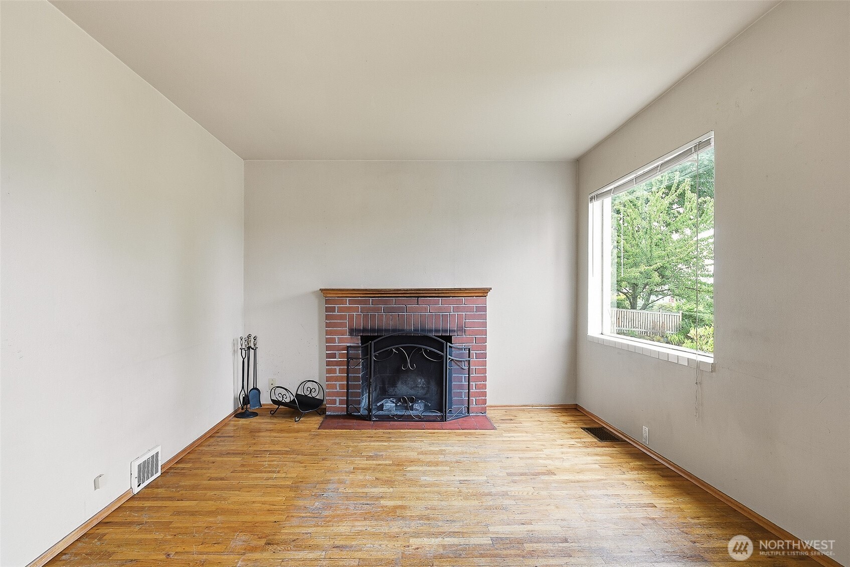 9002 2nd Avenue Property Photo 10