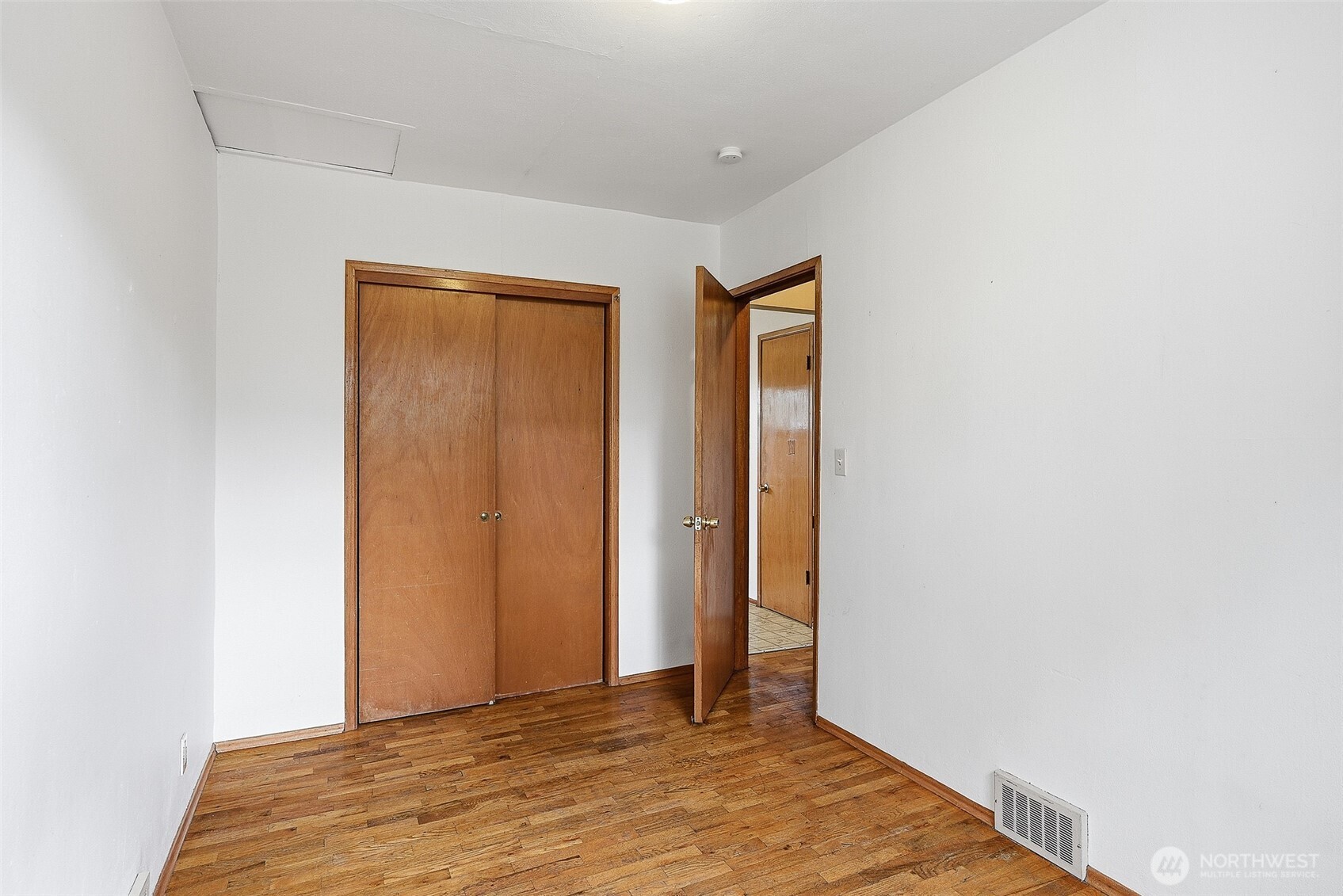 9002 2nd Avenue Property Photo 18