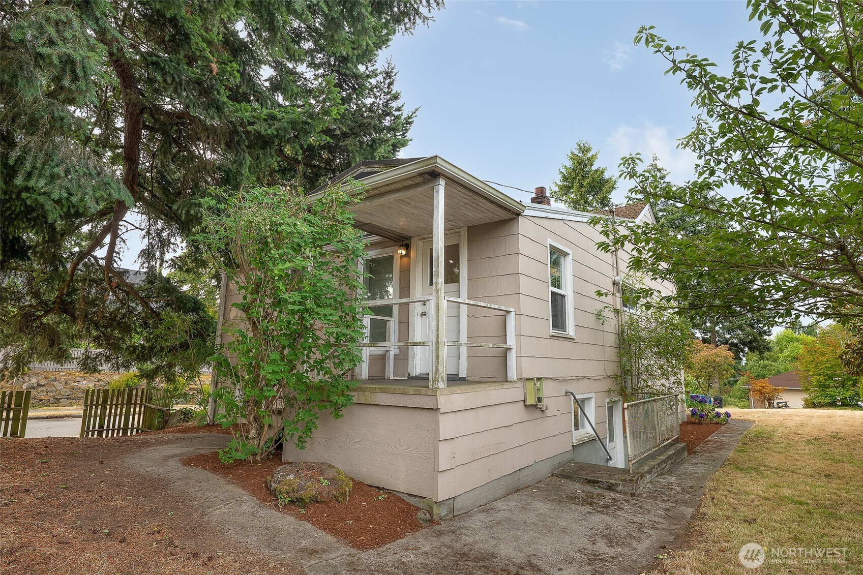 9002 2nd Avenue Property Photo 31