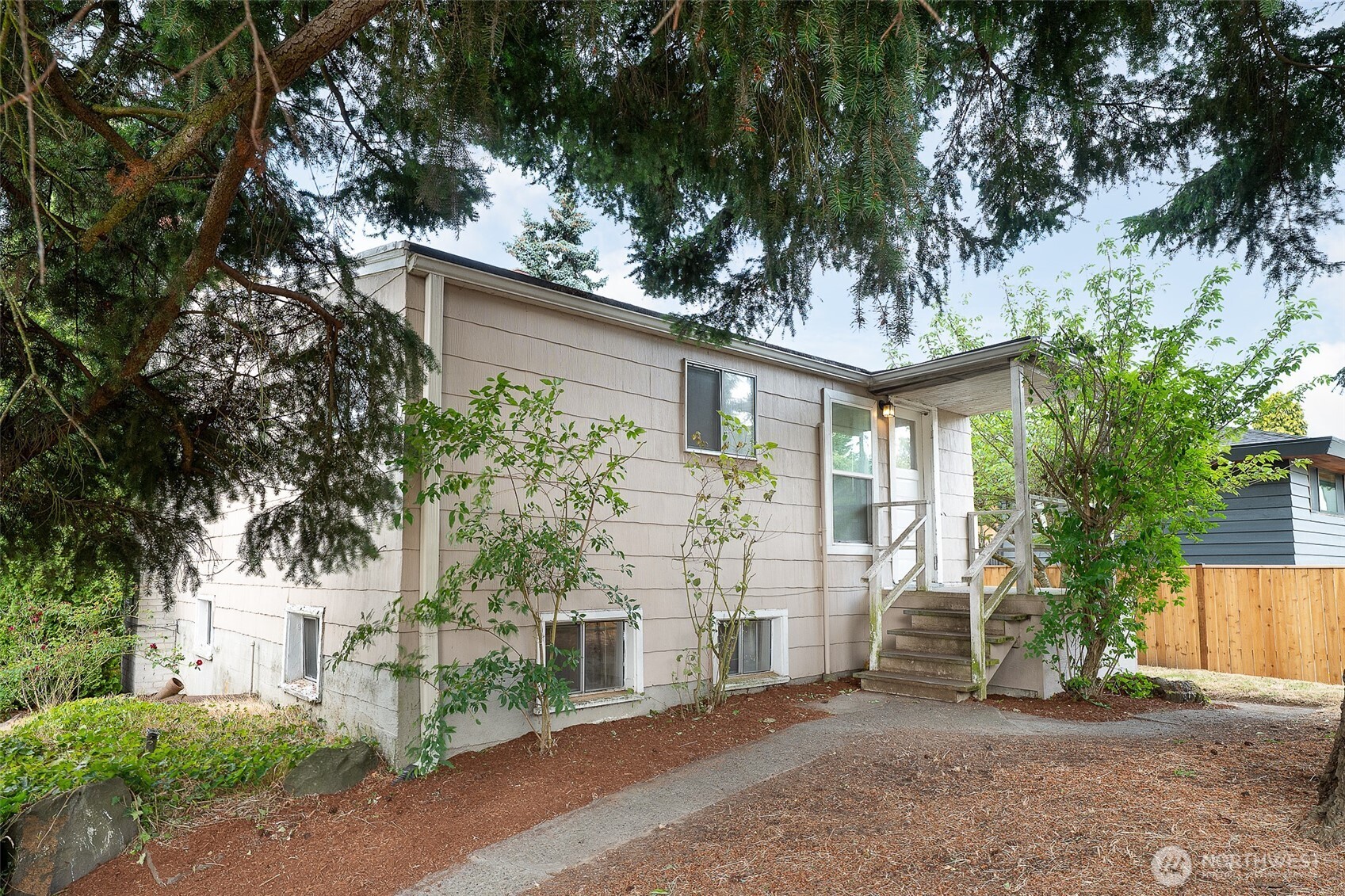 9002 2nd Avenue Property Photo 32