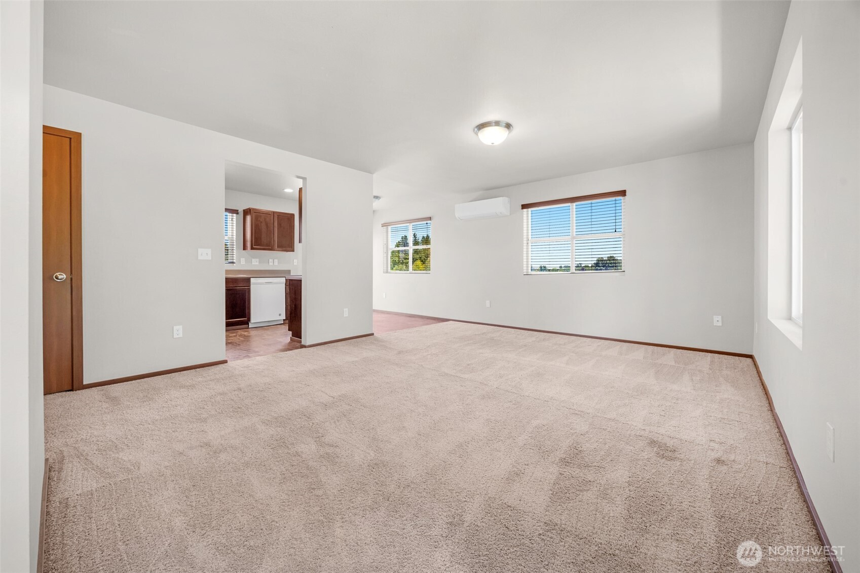 7515 100th Street B Property Photo 7