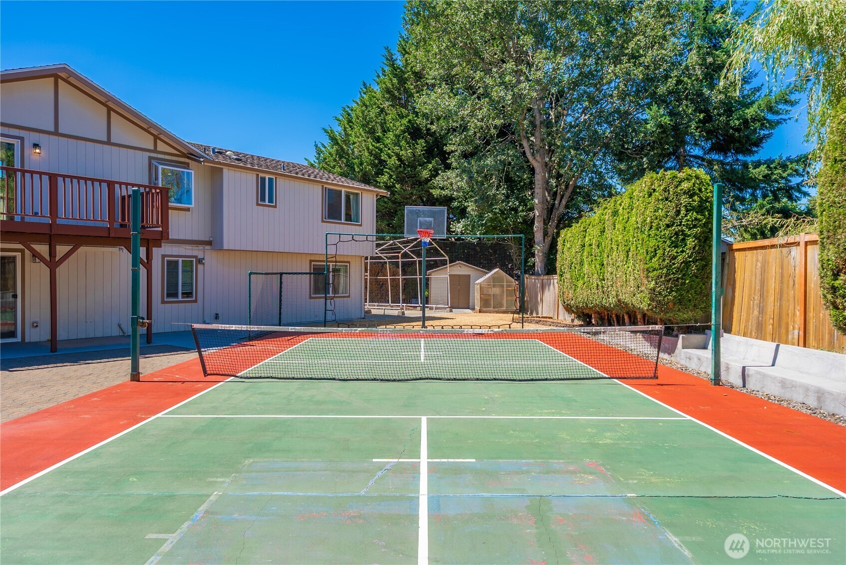 9907 75th Street Property Photo 33