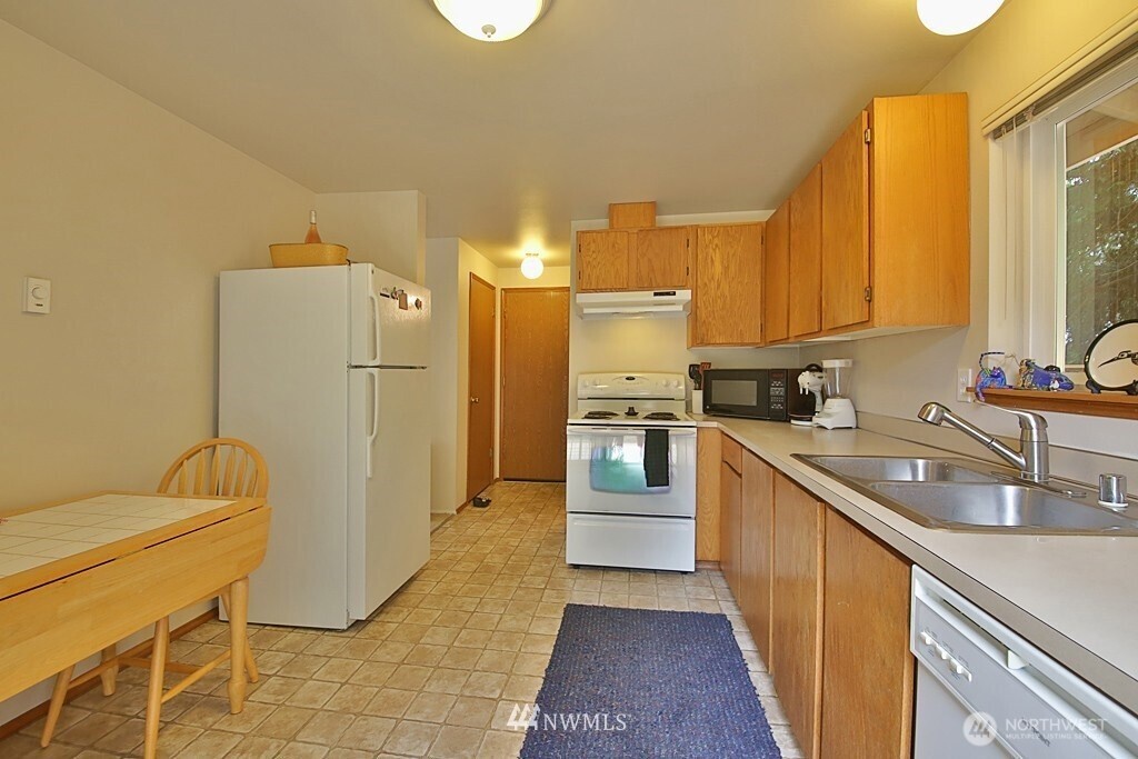 5771 Daymar Place Property Photo 7
