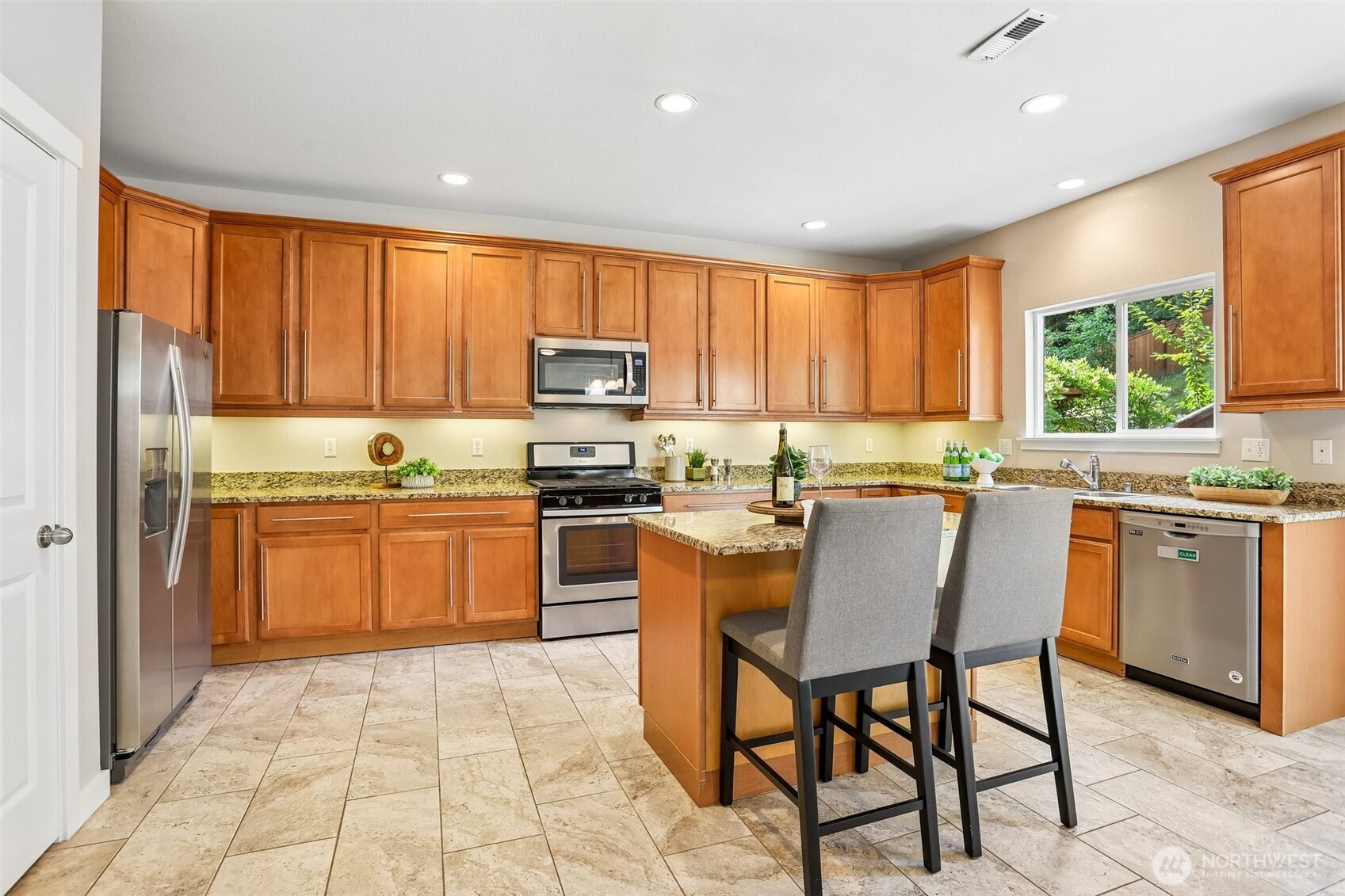 2804 232nd Street Property Photo 9