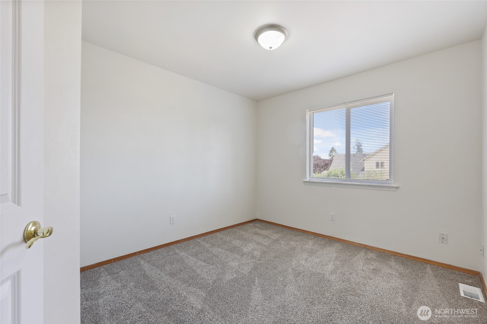 15814 90th Avenue Property Photo 10