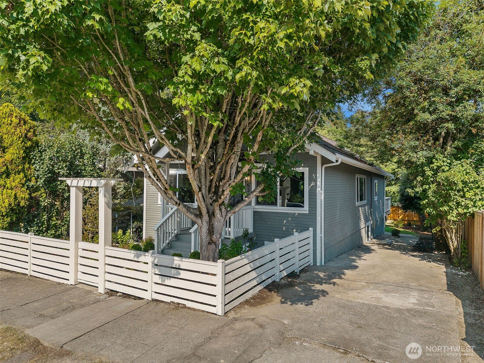 520 30th Avenue Property Photo 1
