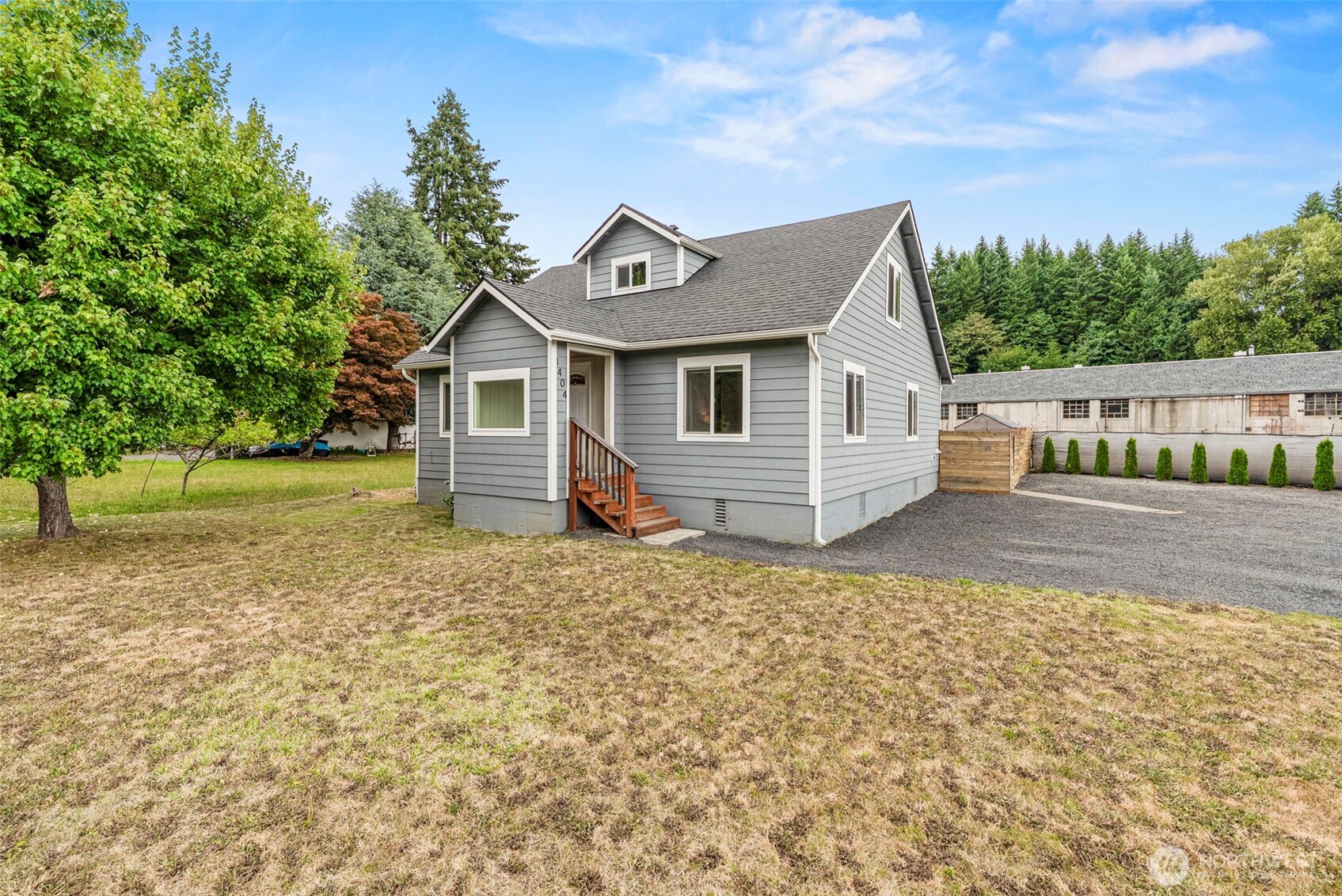 1404 Nw Kerron St Property Photo 1