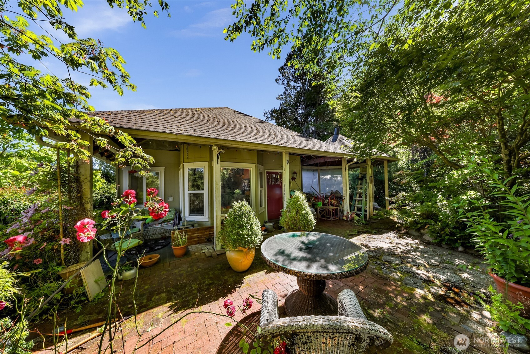 354 Royer Street Property Photo 1